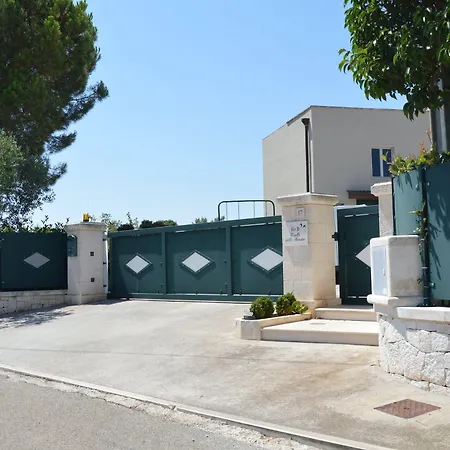 Casa Delle Rondini אלברובלו