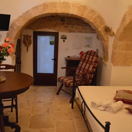 Casa Delle Rondini לינה וארוחת בוקר