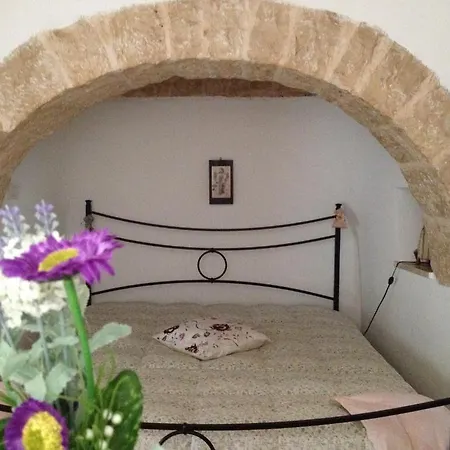 Casa Delle Rondini 3* 阿尔贝罗贝洛