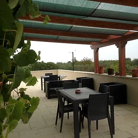 Casa Delle Rondini אלברובלו