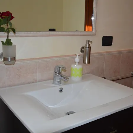 Casa Delle Rondini Bed & Breakfast 3*
